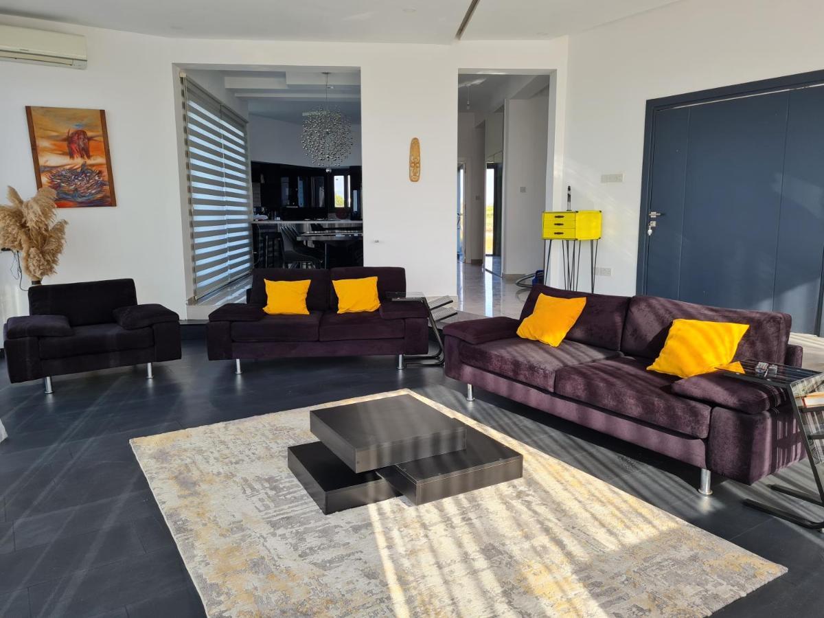 Superior Villa Between The Mountain And The Sea 4+1 Agios Epiktitos Extérieur photo