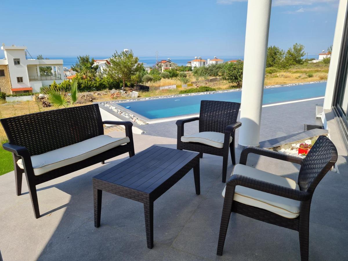 Superior Villa Between The Mountain And The Sea 4+1 Agios Epiktitos Extérieur photo